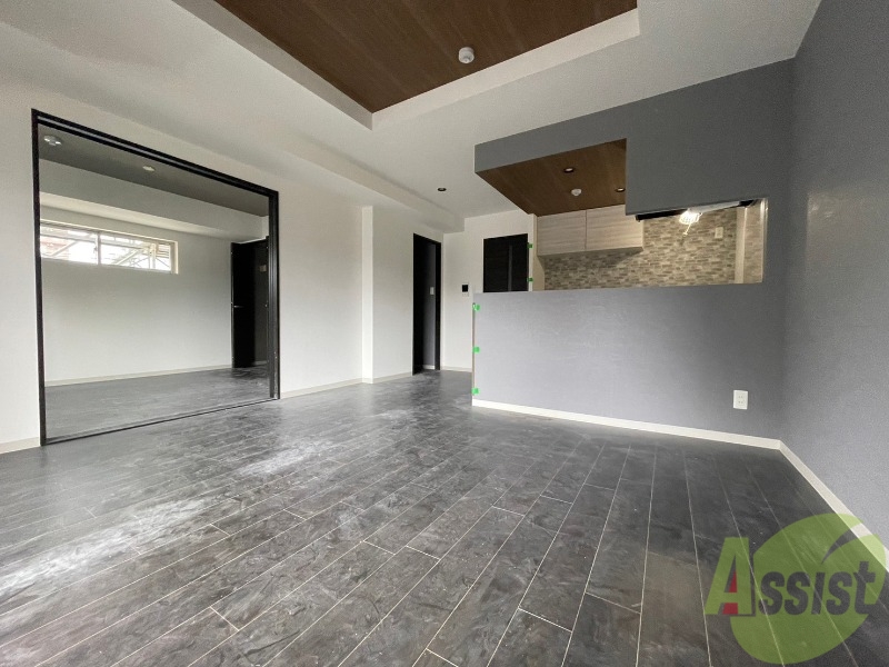 居室・リビング　広くてきれいなリビングです！快適に過ごせそうですね。