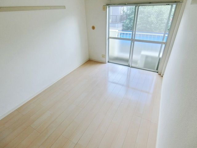 居室・リビング　★6帖の洋室★