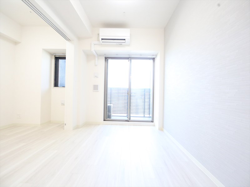 バルコニー　ＬＤＫ9.4帖　洋室5帖　バルコニー　同仕様写真