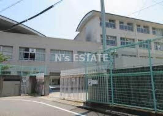 中学校　神戸市立丸山中学校（中学校）まで1456m