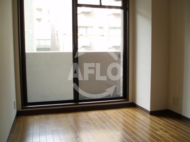 居室・リビング　プレサンス難波東　洋室