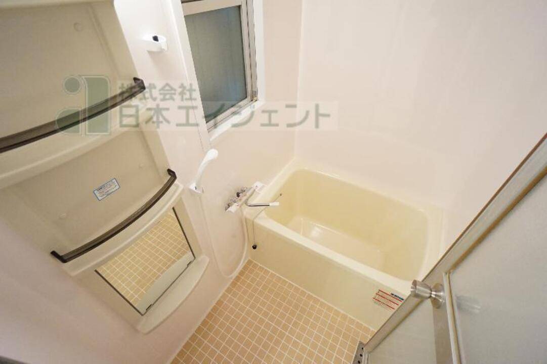 バス・シャワールーム　浴室