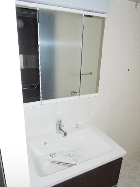 洗面設備　忙しい朝には欠かせない洗面所です♪