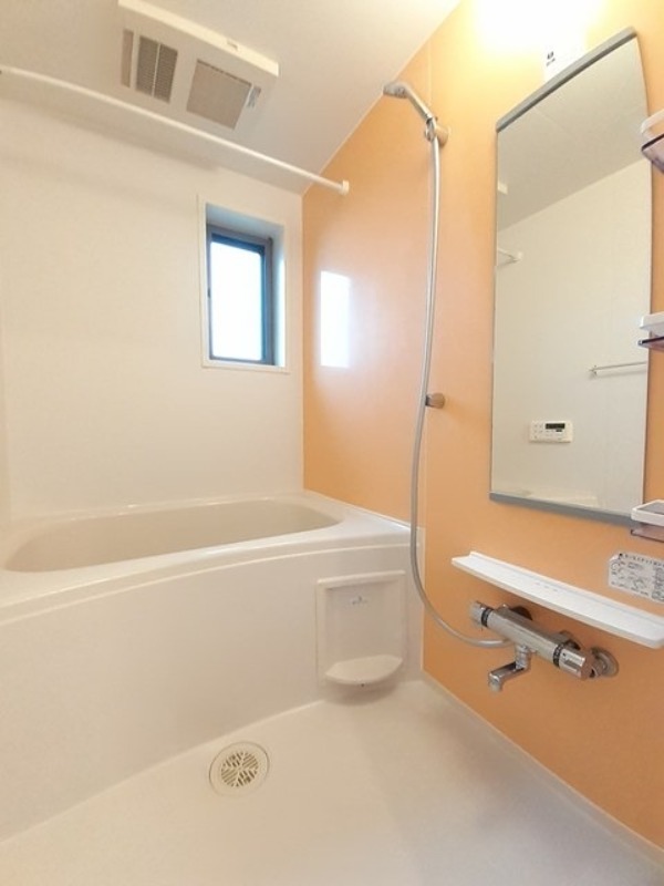 バス・シャワールーム　図面と現状に相違がある場合には現状を優先