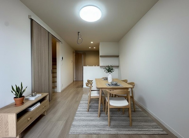 居室・リビング　※ＡＩを用いて家具設置イメージです※