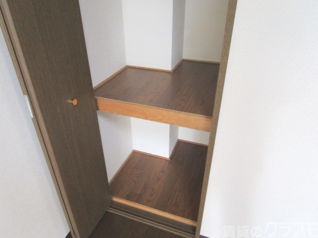 収納　奥行確保の収納です。
