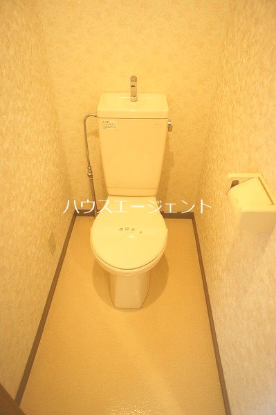 トイレ　やっぱりバストイレ別がいいですね。※参考画像