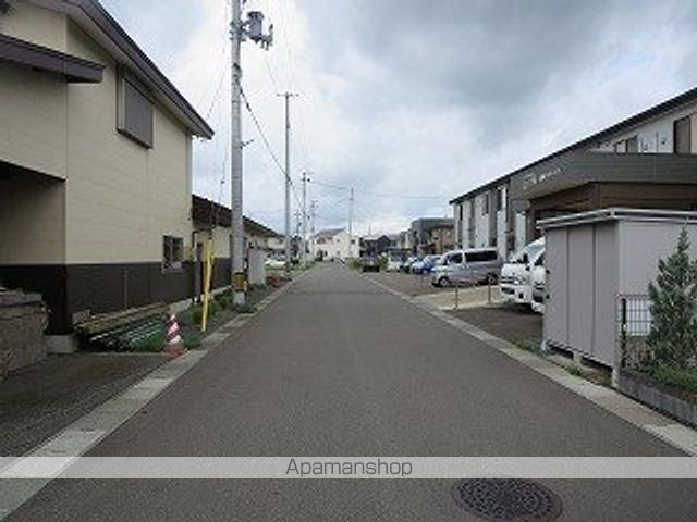 その他　周辺道路（その他）まで0m