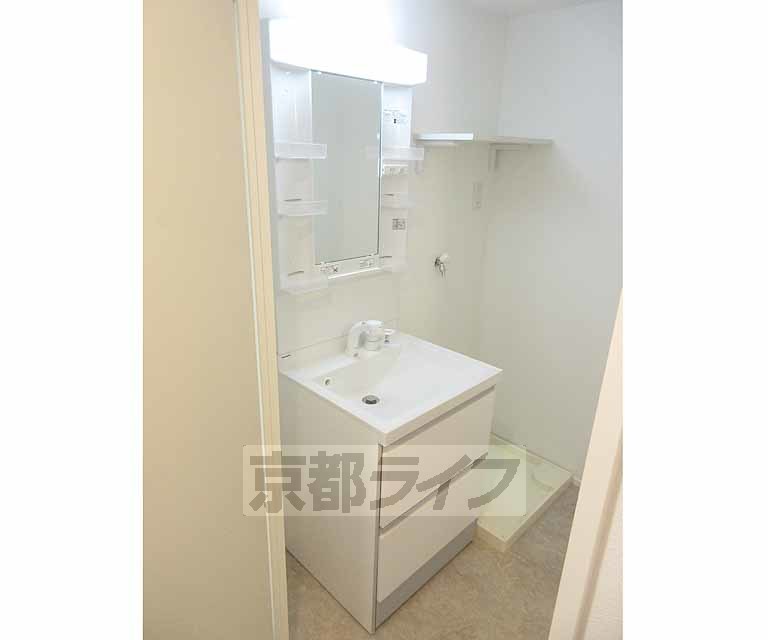 洗面設備　大きい洗面台