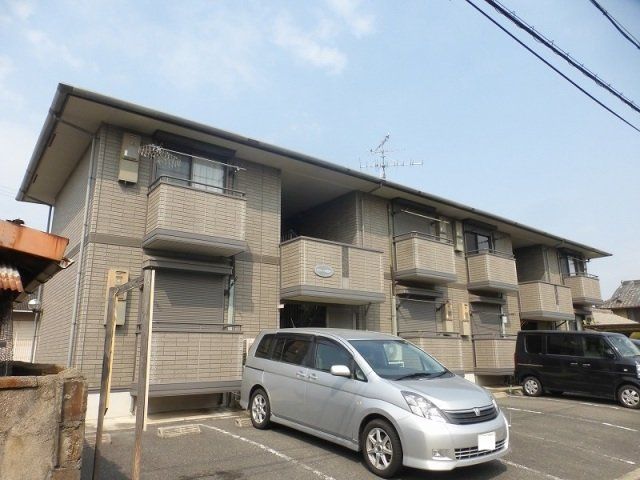 建物外観　ラフィーネ・吉井