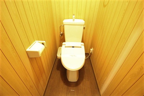 トイレ　※別号室のお写真です