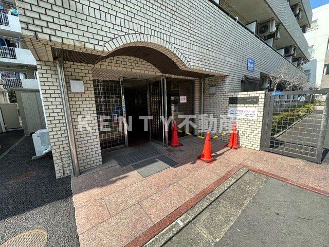 エントランス　清潔なエントランスです