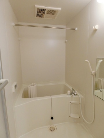 バス・シャワールーム　浴室乾燥機付き