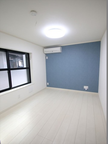 居室・リビング　5帖洋室♪エアコン・照明器具完備♪