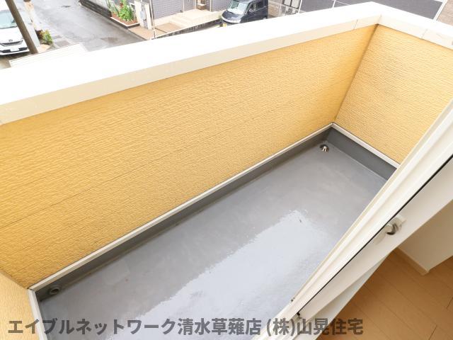 バルコニー　陽当たり良好なバルコニーです