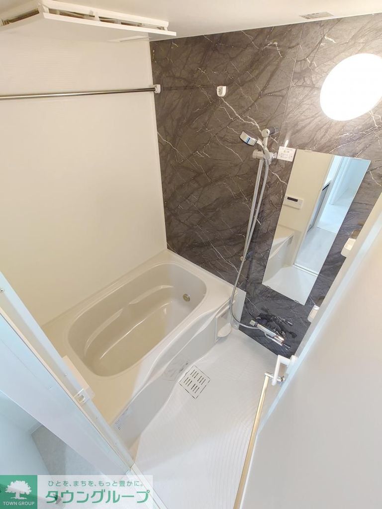 バス・シャワールーム　バス