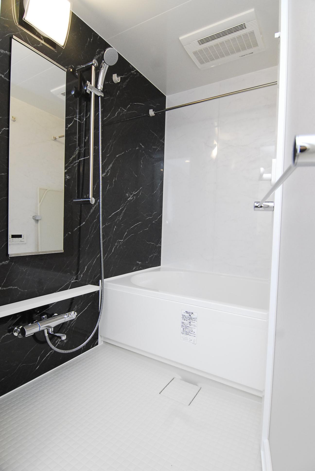 バス・シャワールーム　バス