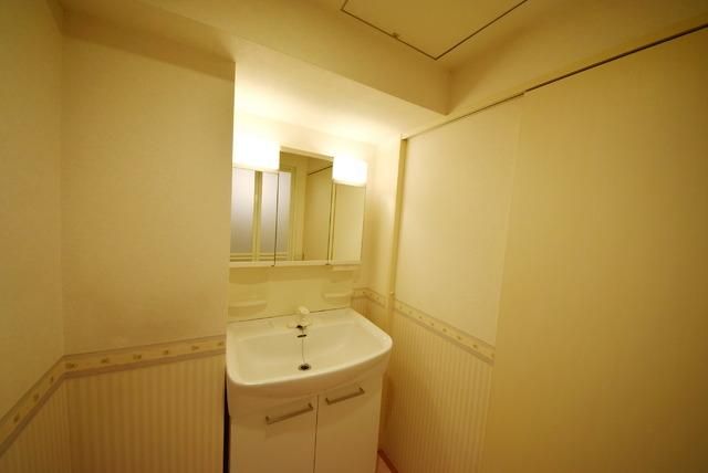 洗面設備　洗面台独立