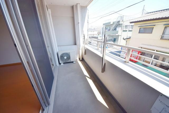 バルコニー　バルコニー