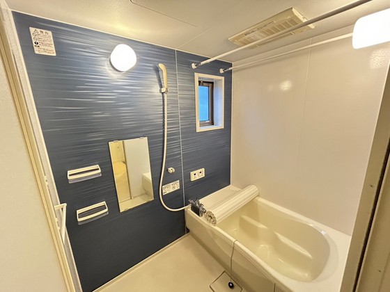 バス・シャワールーム　※別部屋の写真です