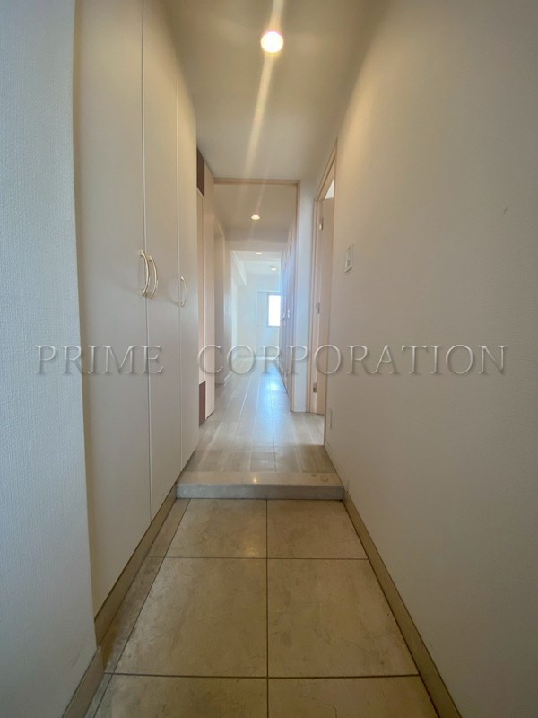 玄関　※参考写真※