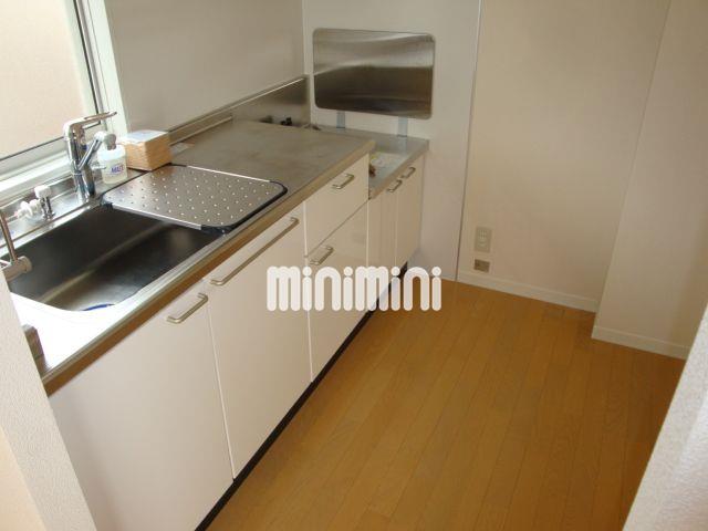 キッチン　白色のお洒落なキッチンです