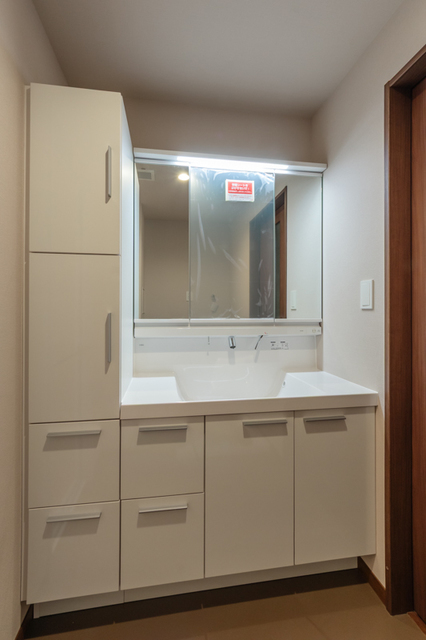洗面設備　※写真は同タイプ住戸です。