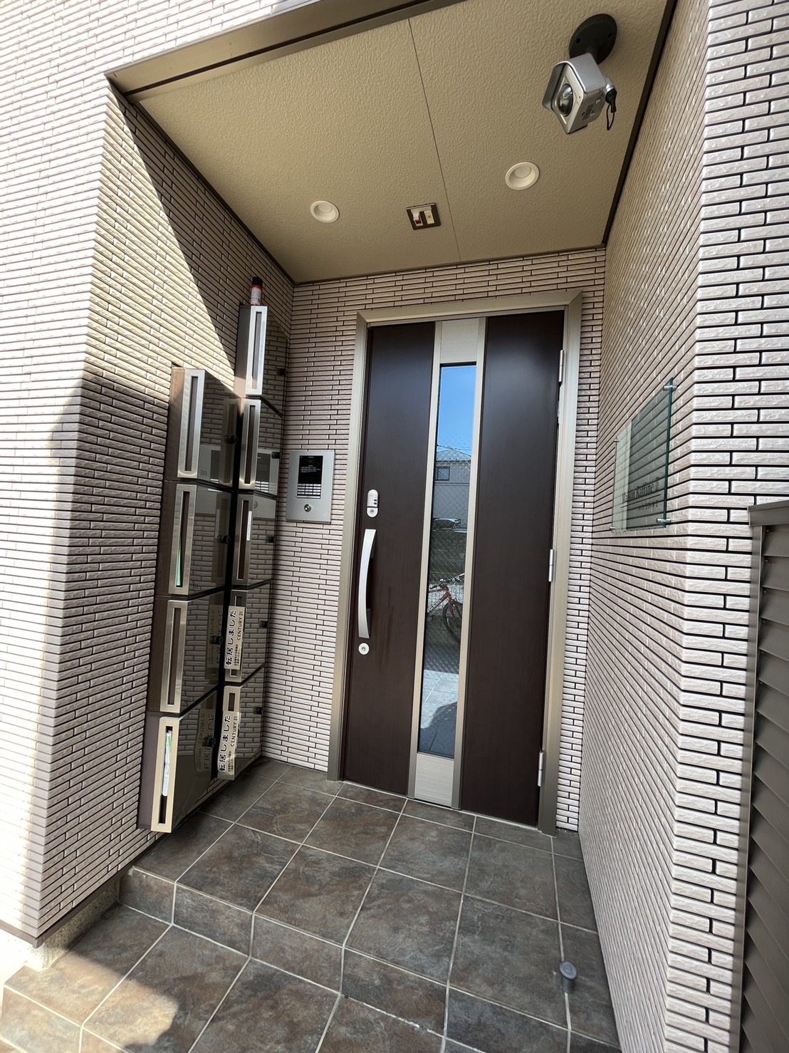 エントランス　安心のオートロック完備