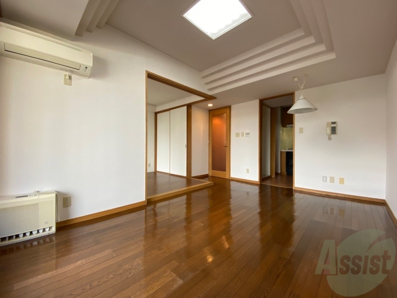 居室・リビング　広くてキレイなお部屋が広がっていて、充実した生活が送れそう。