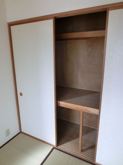 収納　※同タイプ間取り　別室設備施工例　現況優先