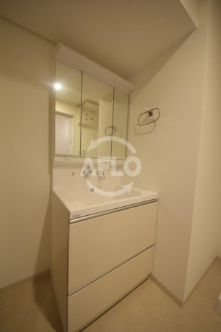 洗面設備　ラフィット松屋町　独立洗面台