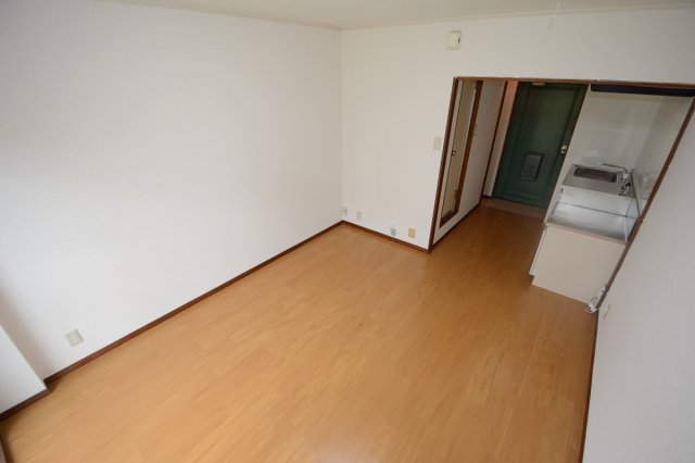 居室・リビング　エアコン付きで初期費用を抑えられます☆