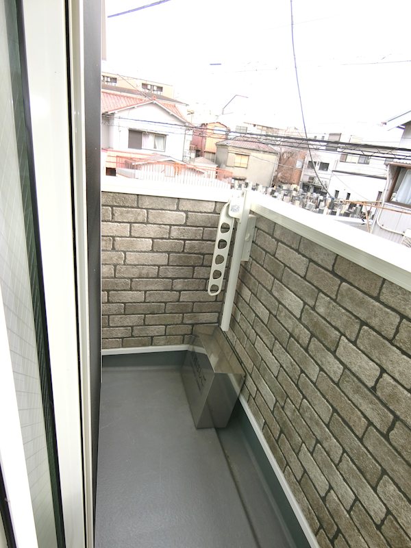 バルコニー　暖かな日差しのふりそそぐバルコニー♪