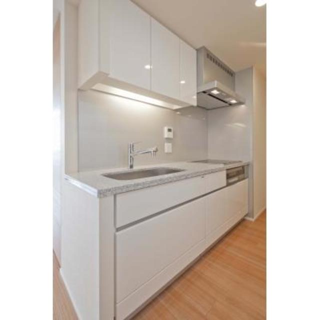 キッチン　※写真は同タイプ住戸です。