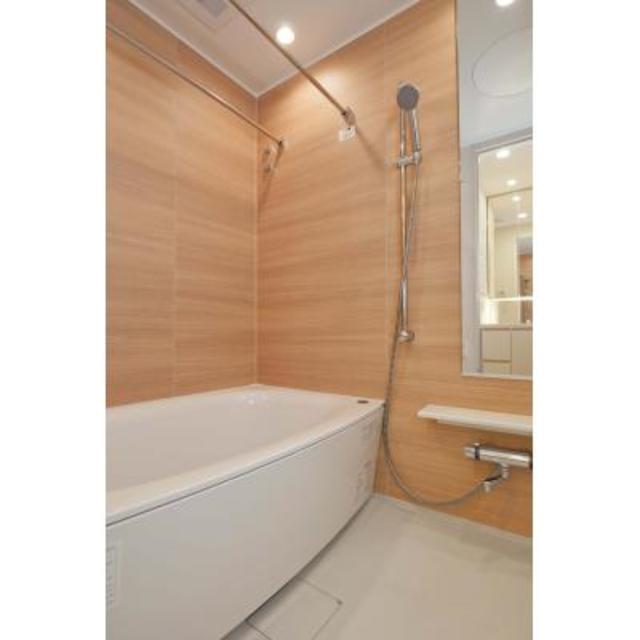 バス・シャワールーム　※写真は同タイプ住戸です。