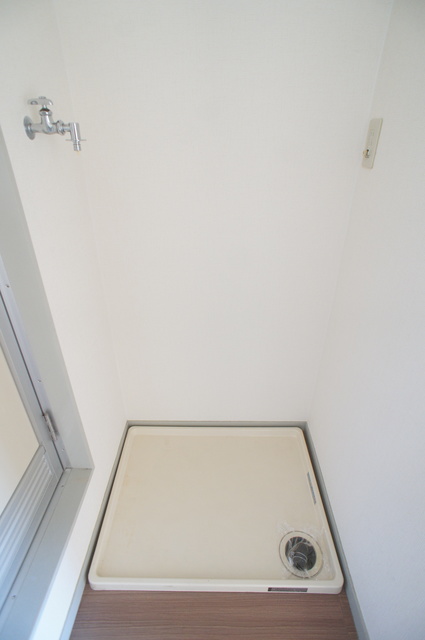 その他　洗濯機置場には防水パンを設置！水漏れも安心◎