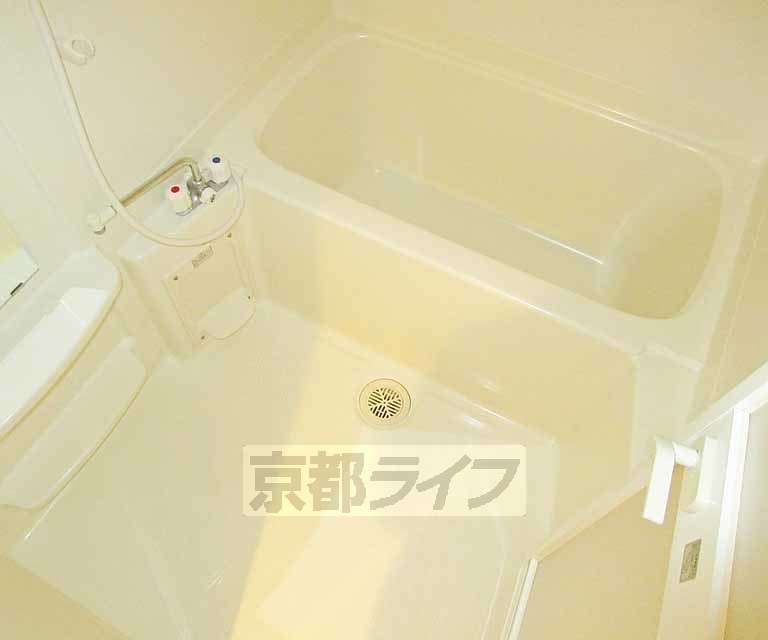 バス・シャワールーム　ゆっくり浸かれます！