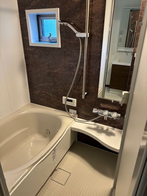 バス・シャワールーム　お風呂です