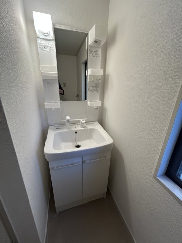 洗面設備　忙しい朝には欠かせない洗面所です
