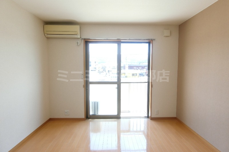 居室・リビング　同タイプ