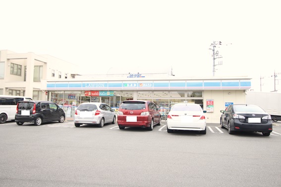 コンビニ　ローソン高崎上中居南店（コンビニ）まで391m