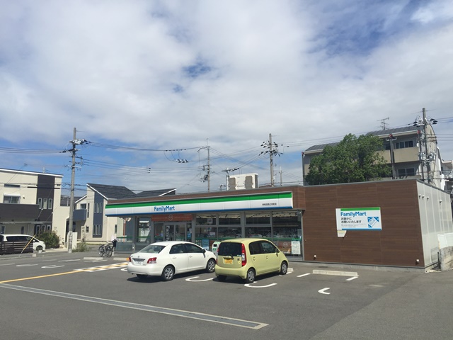 コンビニ　ファミリーマート 岸和田西之内町店（コンビニ）まで562m