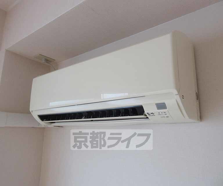 その他設備　エアコン付き。