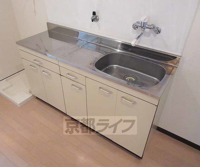 キッチン　広いキッチンです。