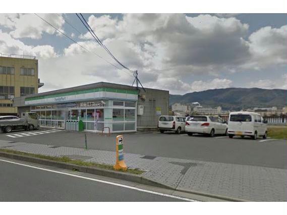 コンビニ　ファミリーマート玉野浦店（コンビニ）まで410m