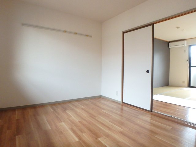 居室・リビング　反転タイプ