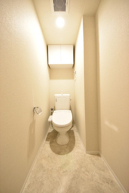 トイレ　グローリオシェルト駒込西ケ原　北区西ケ原1