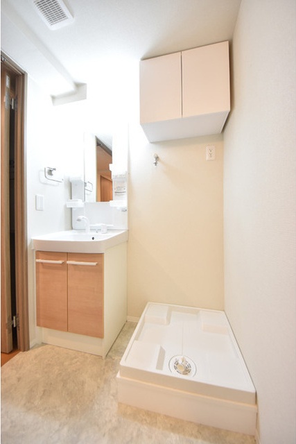 洗面設備　グローリオシェルト駒込西ケ原　北区西ケ原1