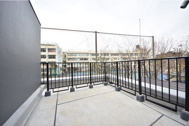 バルコニー　グローリオシェルト駒込西ケ原　北区西ケ原1