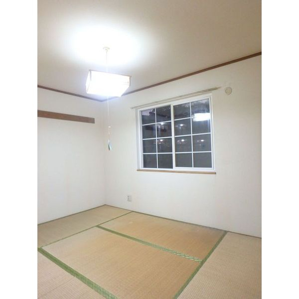 その他　和室、ちょっとしたくつろぎスペースにいかがでしょうか